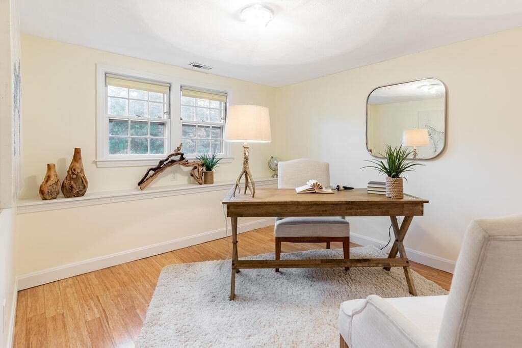 8 Hickory Street Lexington, MA 02421 - Photo 25 of 33 Gallery Image 25