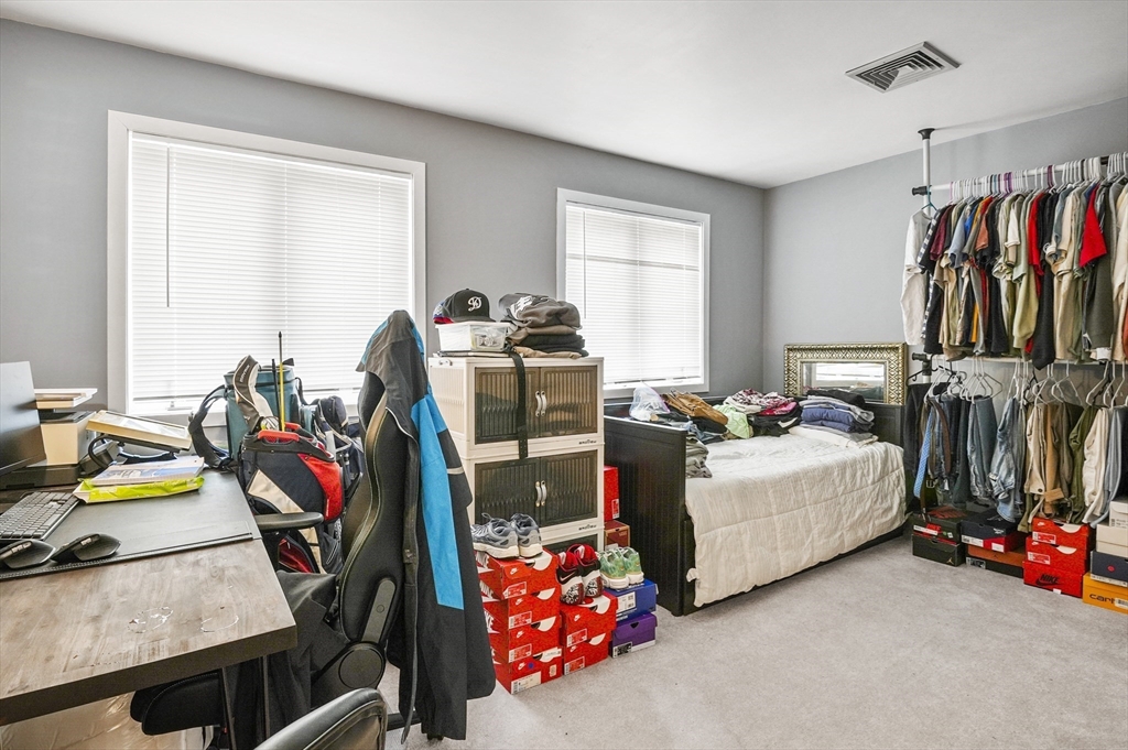 330 Sunderland Road, Unit 2 Worcester, MA 01604 - Photo 12 of 28 Gallery Image 12