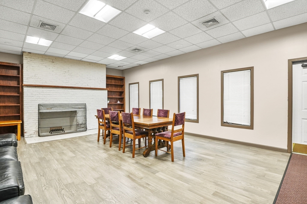 330 Sunderland Road, Unit 2 Worcester, MA 01604 - Photo 24 of 28 Gallery Image 24