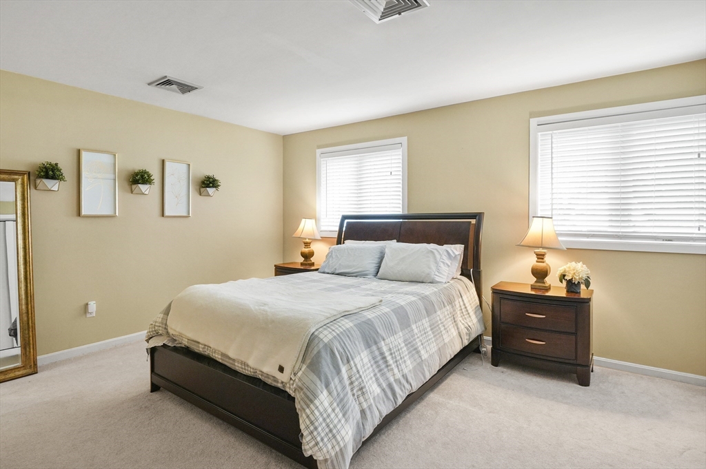 330 Sunderland Road, Unit 2 Worcester, MA 01604 - Photo 8 of 28 Gallery Image 8