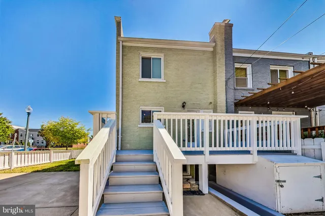 $4,495 | 1330 Staples Street Northeast, Washington, DC 20002