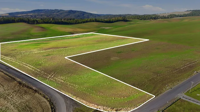 $249,500 | 15237 East Belmont Road, Mica, WA 99023