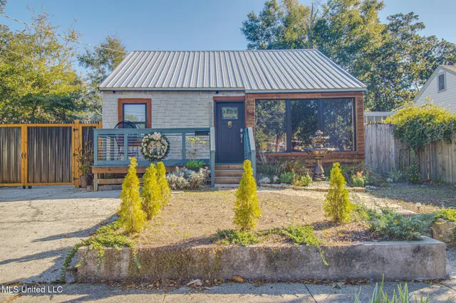 $320,000 | 182 Miramar Avenue, Biloxi, MS 39530