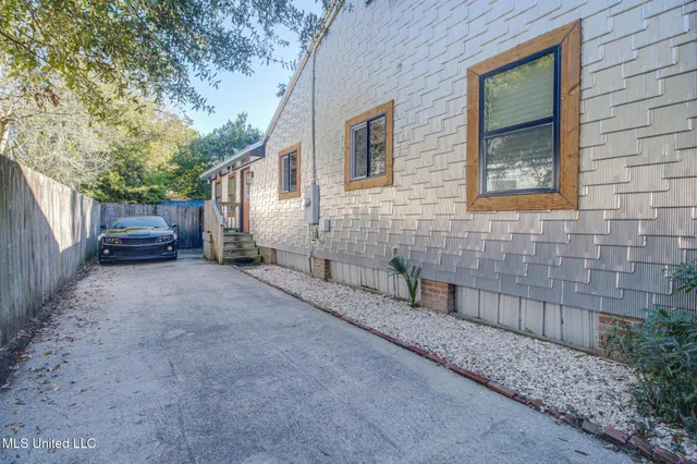 $320,000 | 182 Miramar Avenue, Biloxi, MS 39530