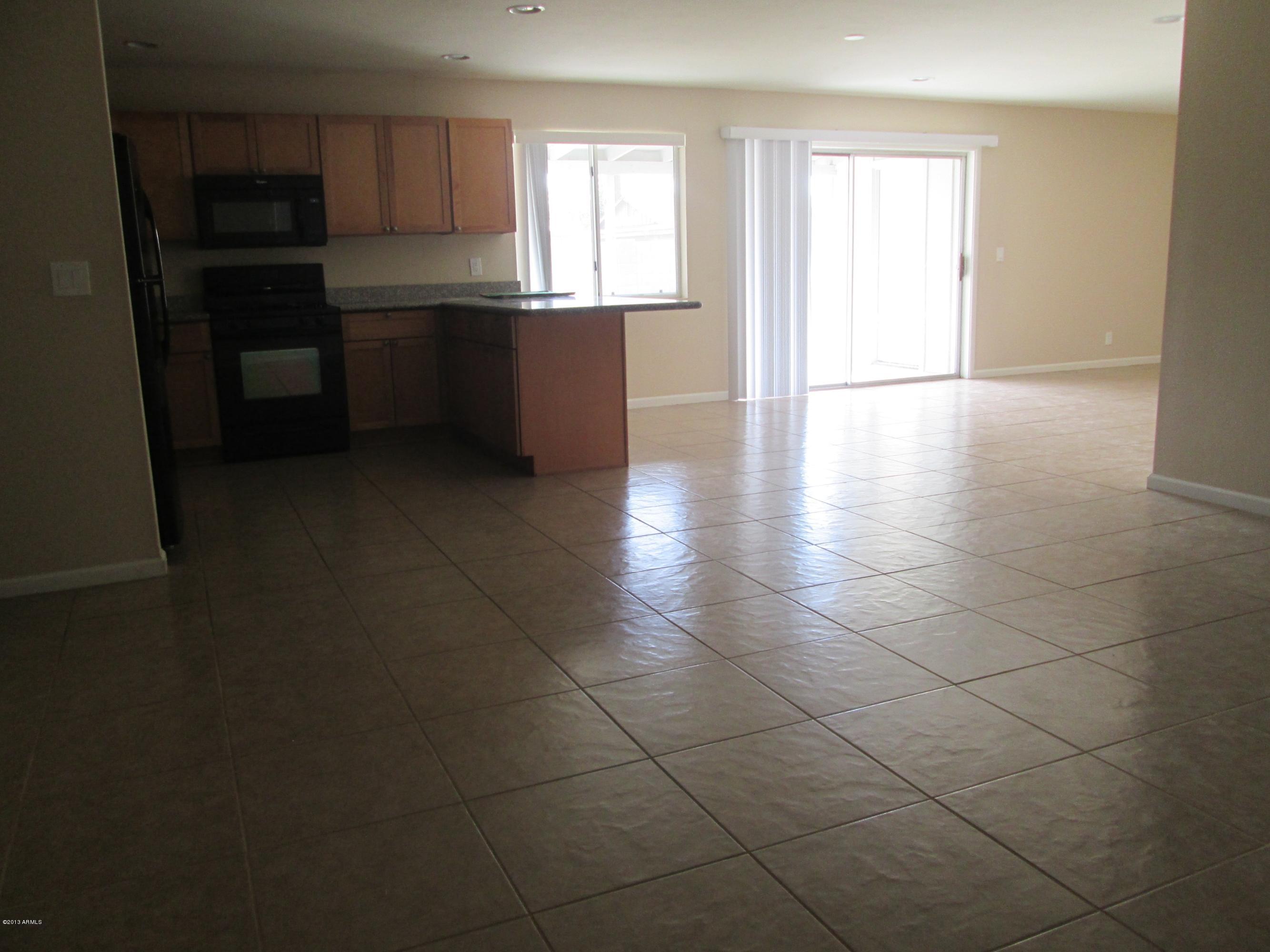 3031 West Charter Oak Road Phoenix, AZ 85029 - Photo 3 of 10 CharterOak1
