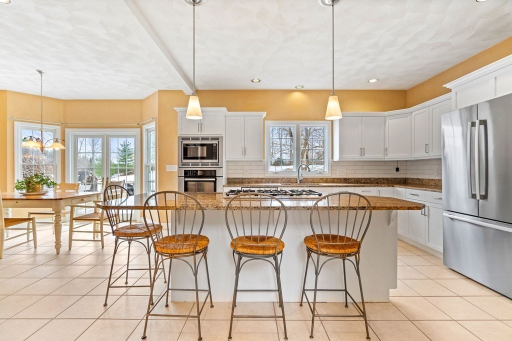 137 Broad Meadow Road Groton, MA 01450 - Photo 4 of 33 Gallery Image 4