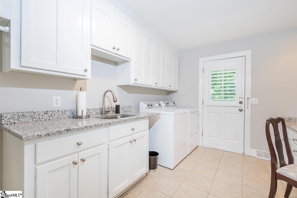 100 Inverness Way Easley, SC 29642 - Photo 17 of 36 Gallery Image 17