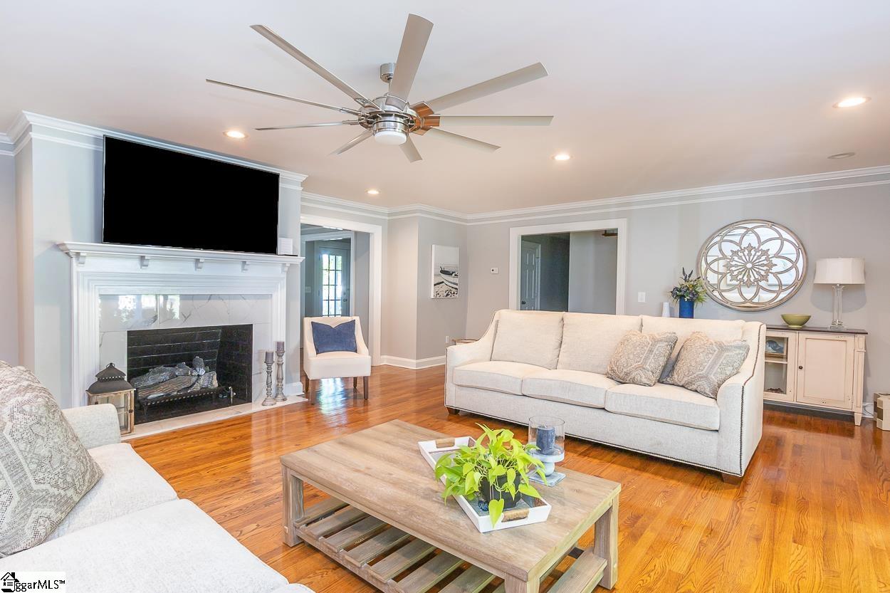 100 Inverness Way Easley, SC 29642 - Photo 9 of 36 Gallery Image 9