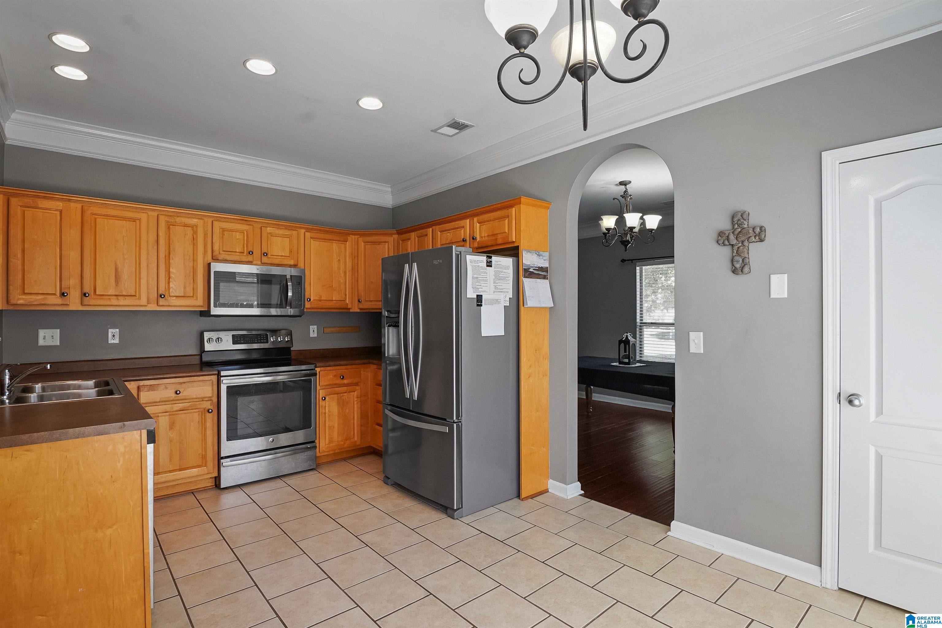 657 Barkley Circle Alabaster, AL 35007 - Photo 12 of 34