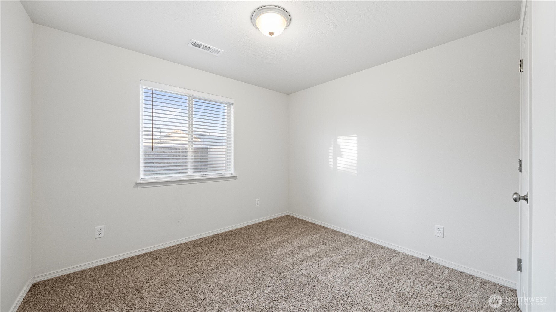 1029 West Sequoia Road Moses Lake, WA 98837 - Photo 14 of 21