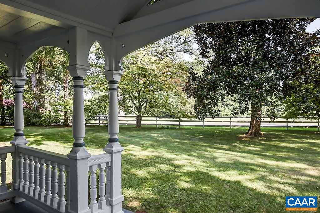 5206 Venable Road Kents Store, VA 23084 - Photo 6 of 50 a view of a yard with large trees