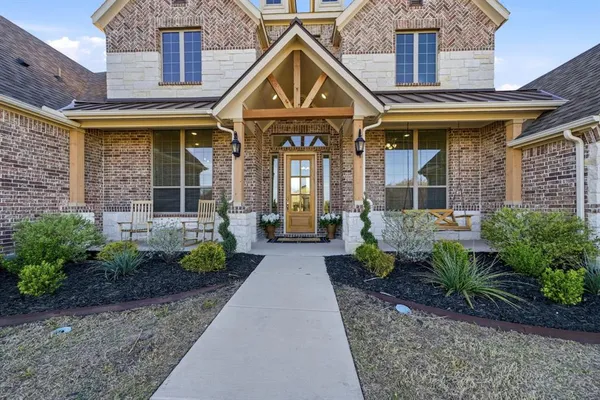 $799,999 | 332 Ledstone Court, Rockwall, TX 75032