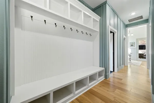 $799,999 | 332 Ledstone Court, Rockwall, TX 75032