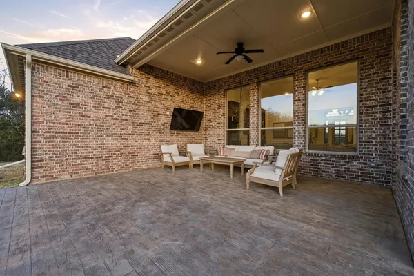 $799,999 | 332 Ledstone Court, Rockwall, TX 75032