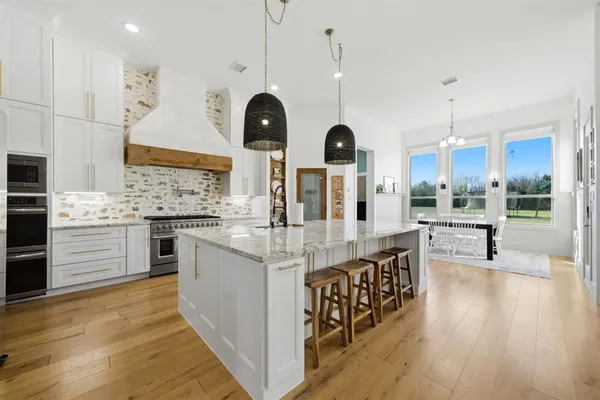 $799,999 | 332 Ledstone Court, Rockwall, TX 75032