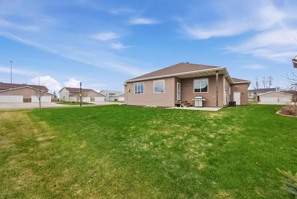 $549,000 | 825 18th Avenue West, West Fargo, ND 58078