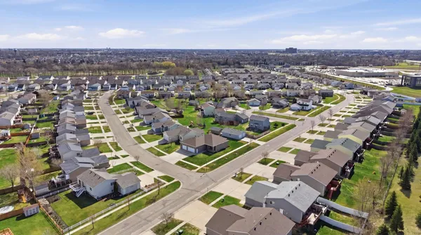 $549,000 | 825 18th Avenue West, West Fargo, ND 58078