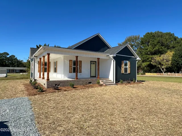 $282,900 | 153 Hillside Street, Clarkton, NC 28433