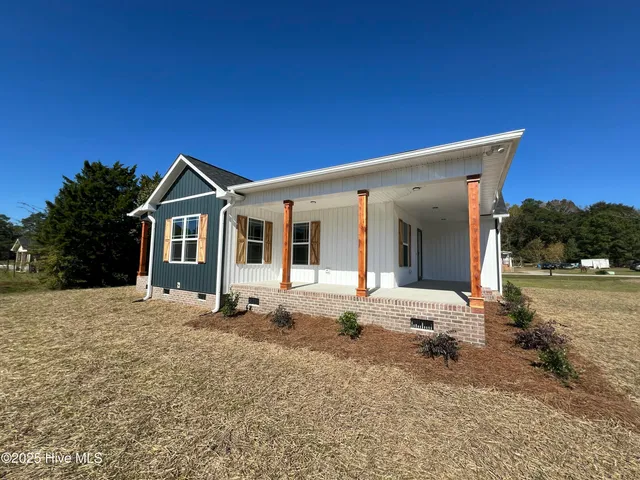 $282,900 | 153 Hillside Street, Clarkton, NC 28433