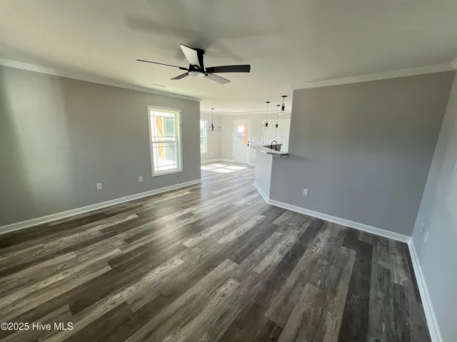 $282,900 | 153 Hillside Street, Clarkton, NC 28433