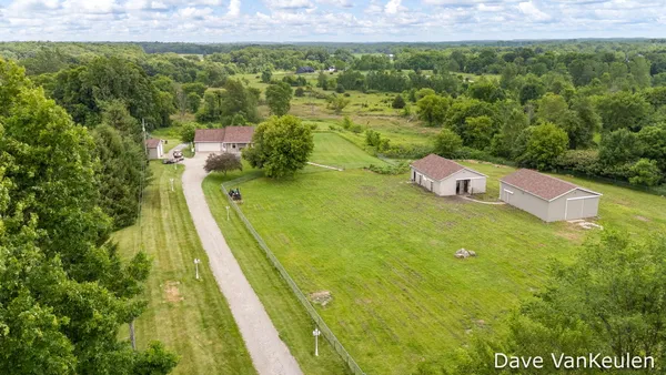 $915,000 | 4494 Barber Road, Hastings, MI 49058