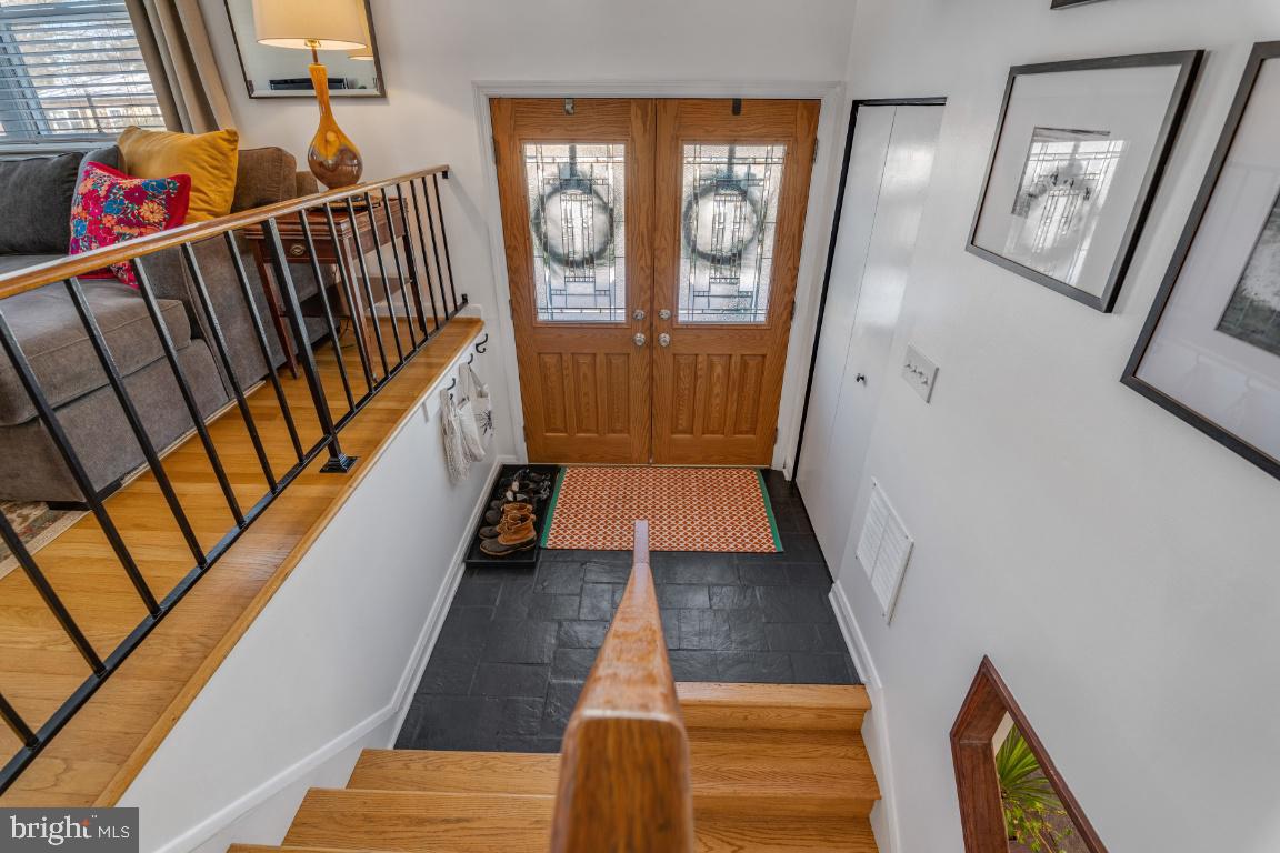 6107 Deerbrook Road Baltimore, MD 21228 - Photo 8 of 43