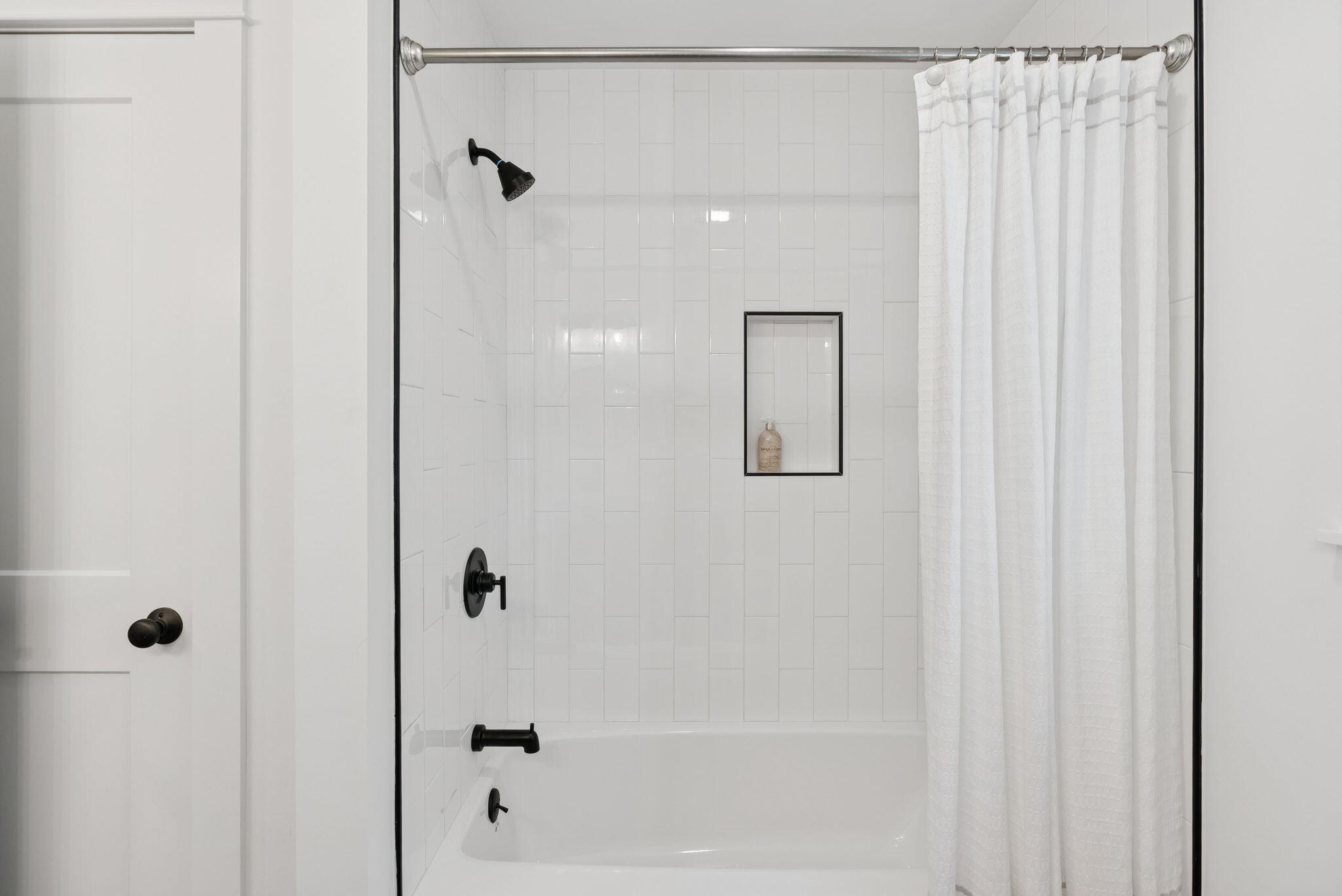 4 Furbish Lane Kennebunk, ME 04043 - Photo 24 of 56 Second Level Full Bathroom