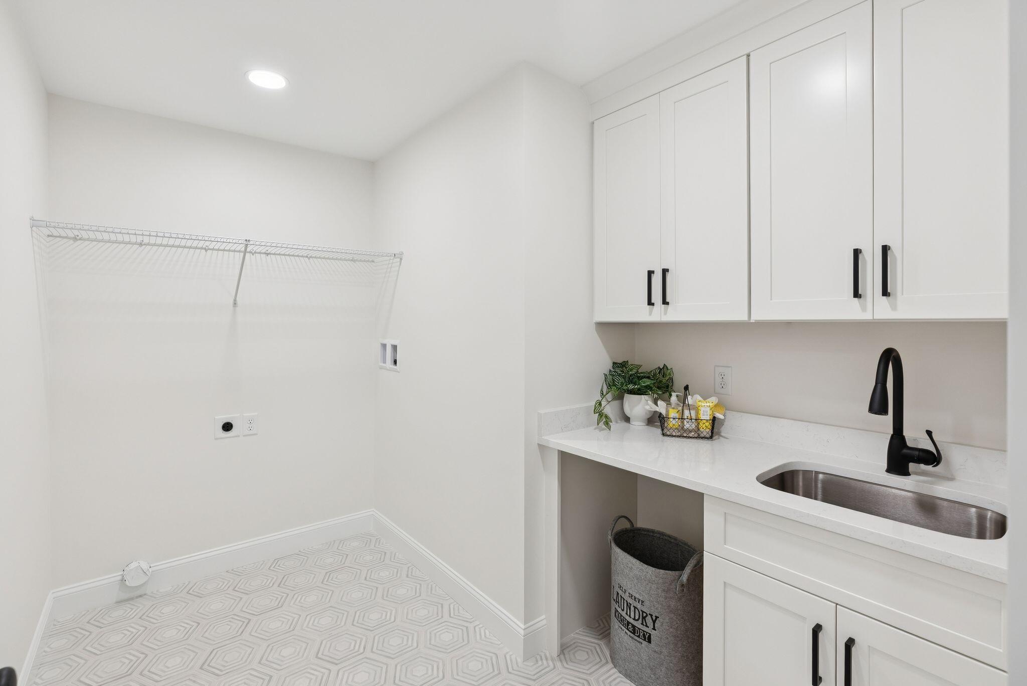 4 Furbish Lane Kennebunk, ME 04043 - Photo 25 of 56 Walk-in Laundry Room