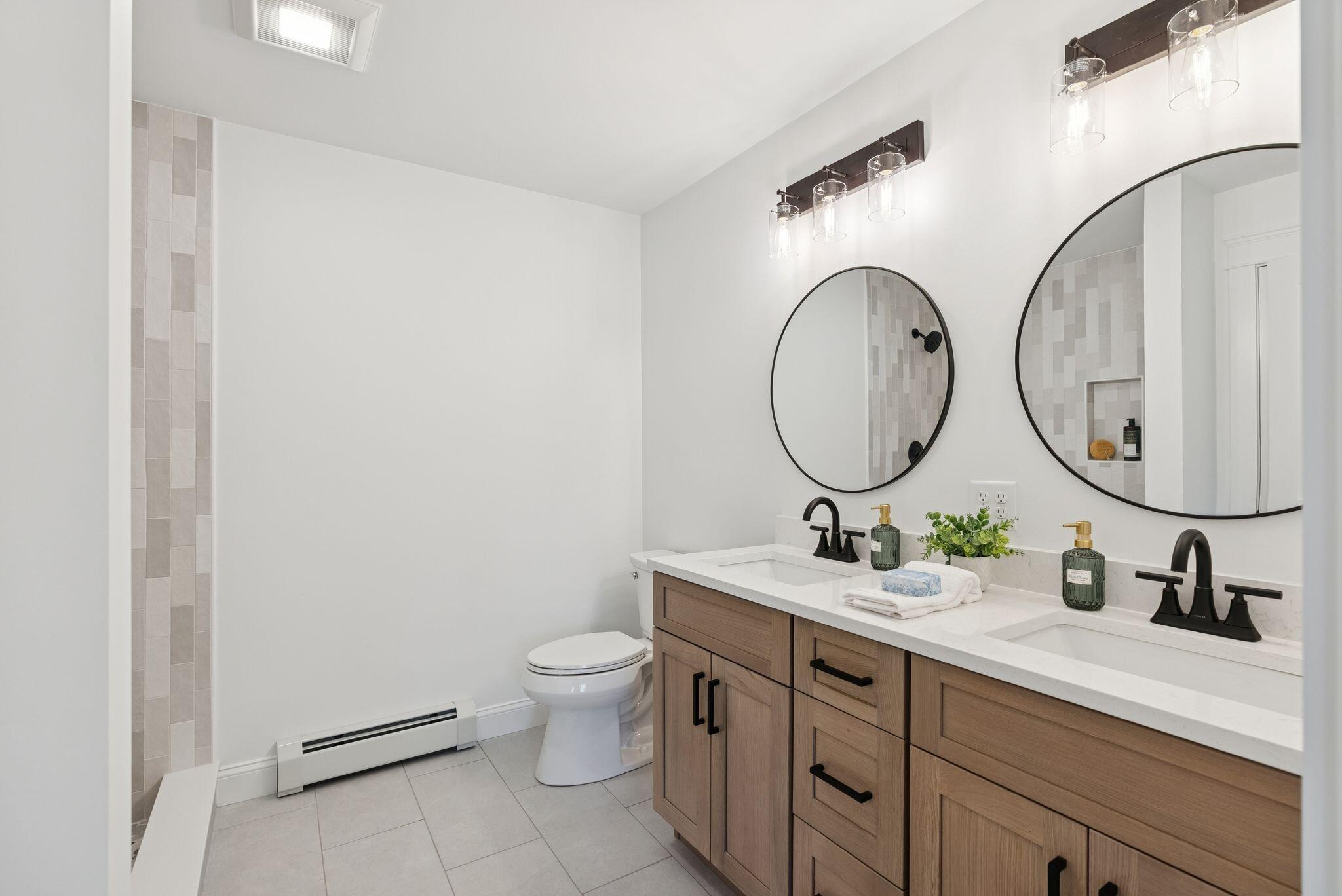 4 Furbish Lane Kennebunk, ME 04043 - Photo 29 of 56 Primary Bathroom