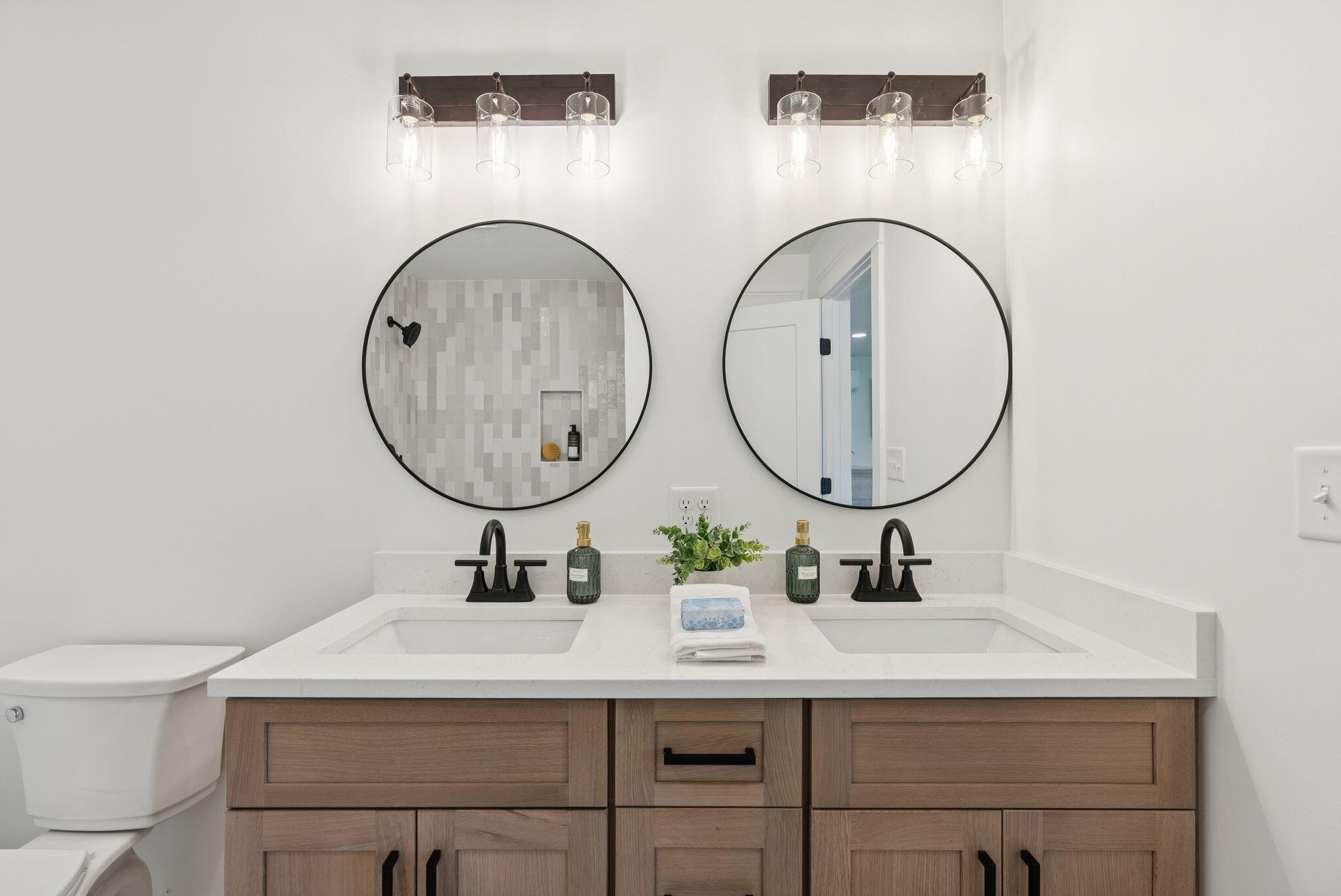 4 Furbish Lane Kennebunk, ME 04043 - Photo 30 of 56 Primary Bathroom