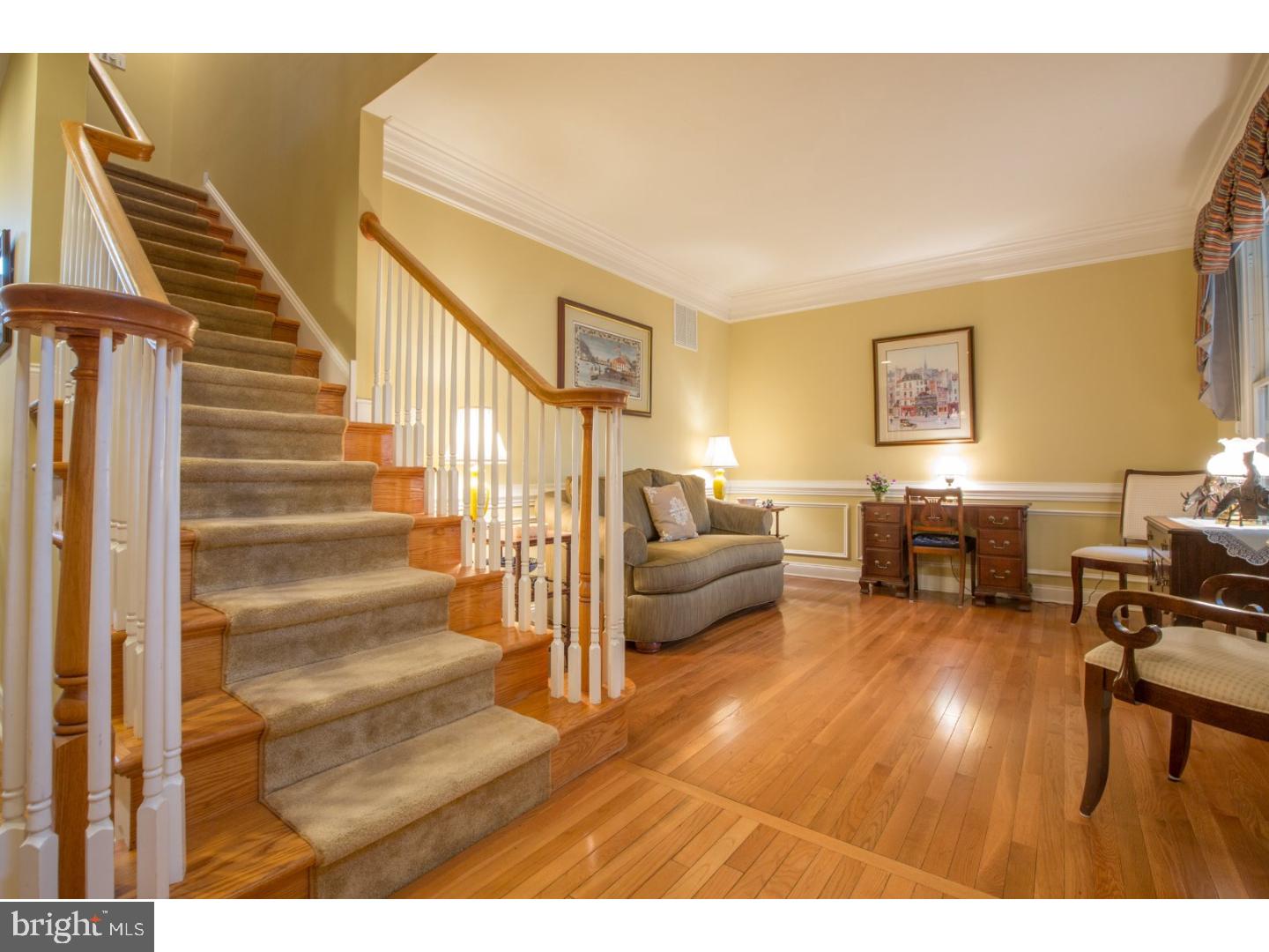 292 Sydney Road Holland, PA 18966 - Photo 2 of 25 Living Room