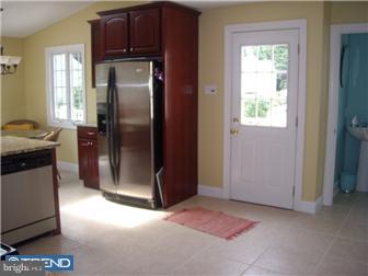 335 Wyndmoor Road Springfield, PA 19064 - Photo 6 of 12 Kitchen