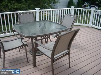 335 Wyndmoor Road Springfield, PA 19064 - Photo 10 of 12 Exterior