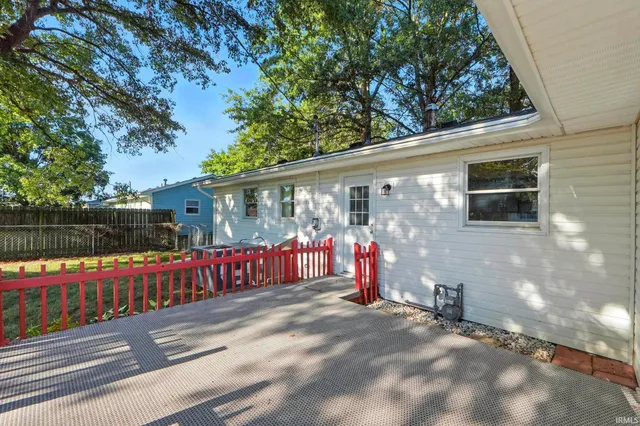 $225,000 | 124 South Maxine Drive, Ossian, IN 46777