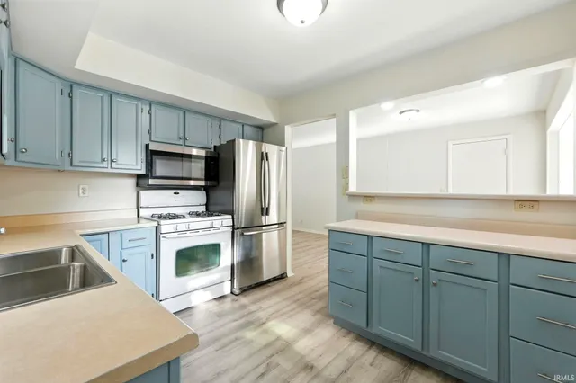 $225,000 | 124 South Maxine Drive, Ossian, IN 46777