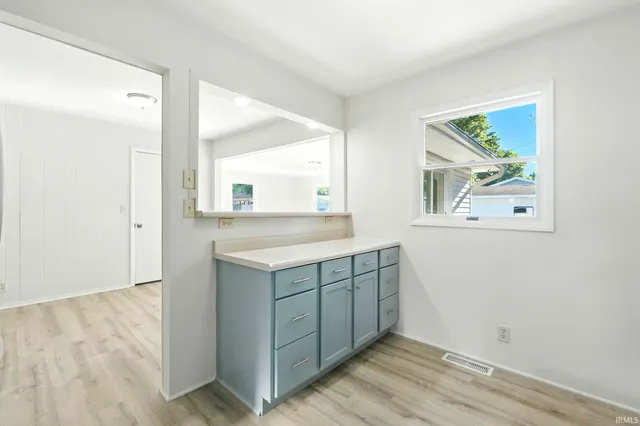 $225,000 | 124 South Maxine Drive, Ossian, IN 46777