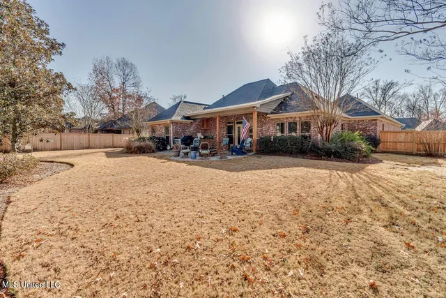 $369,900 | 136 Sycamore Ridge, Madison, MS 39110