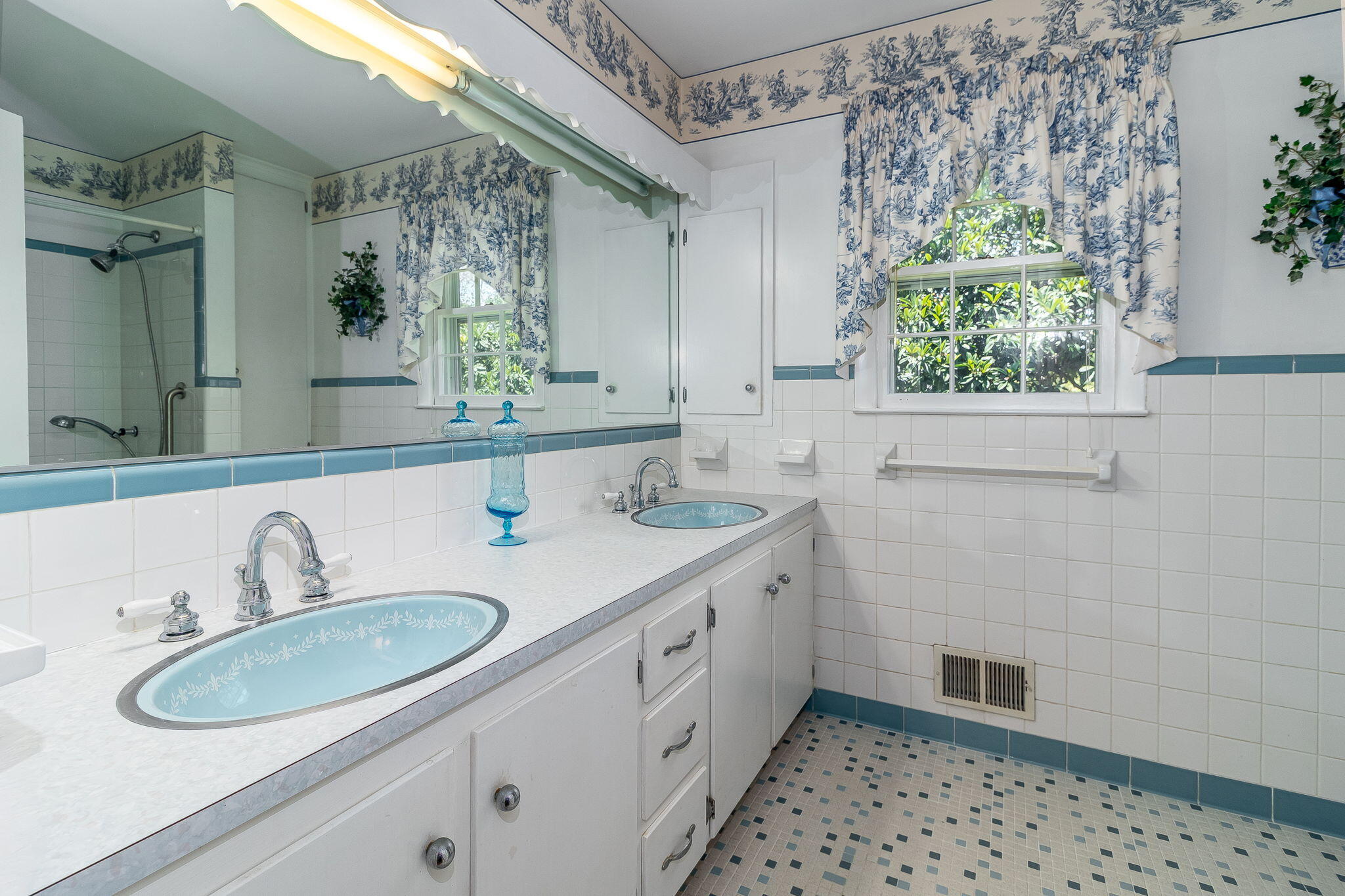 3134 Walton Way Augusta, GA 30909 - Photo 42 of 57 Primary on-suite