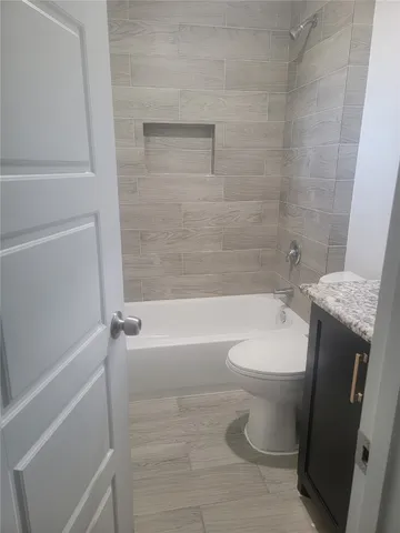 $780,000 | 774 County Road 3542, Cleveland, TX 77327