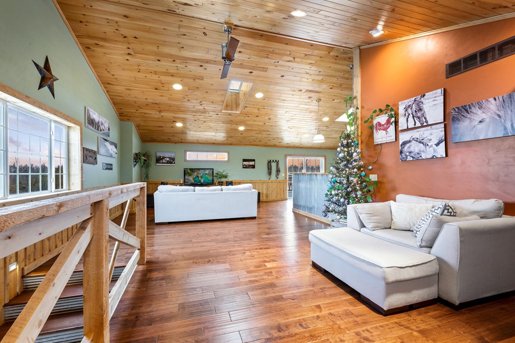 5050 West Town Line Road Sturgeon Bay, WI 54235 - Photo 16 of 39 Gallery Image 16