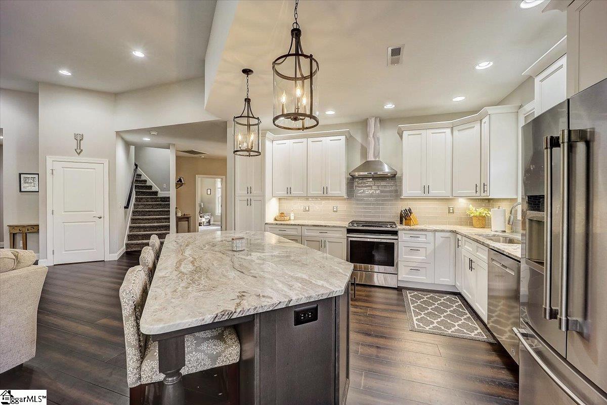 4 West Chaucer Road Greenville, SC 29617 - Photo 7 of 31 Gallery Image 7