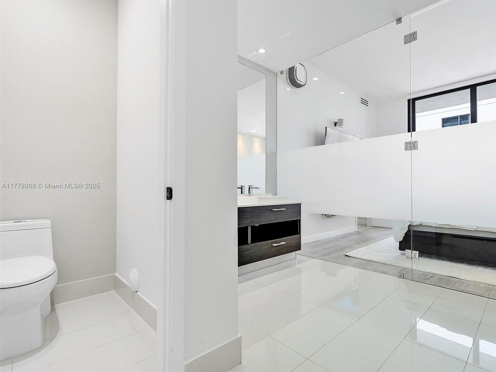 55 Southwest 9th Street, Unit 4309 Miami, FL 33130 - Photo 13 of 40