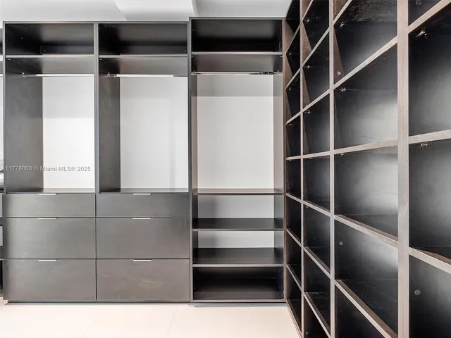 $1,199,000 | 55 Southwest 9th Street, Unit 4309, Miami, FL 33130