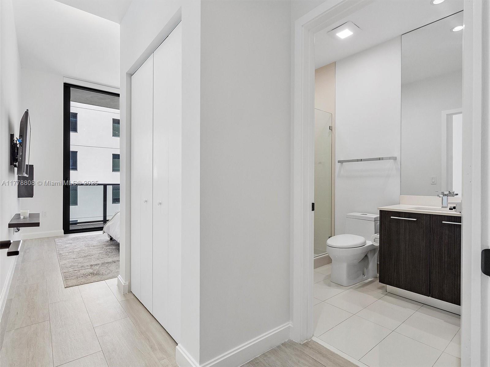 55 Southwest 9th Street, Unit 4309 Miami, FL 33130 - Photo 17 of 40