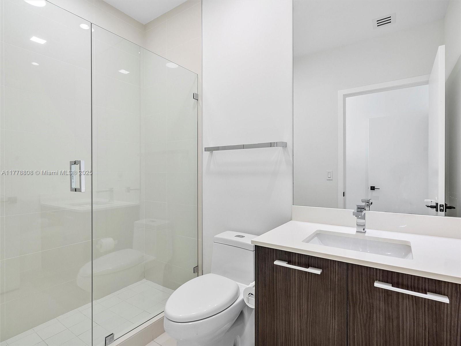 55 Southwest 9th Street, Unit 4309 Miami, FL 33130 - Photo 18 of 40