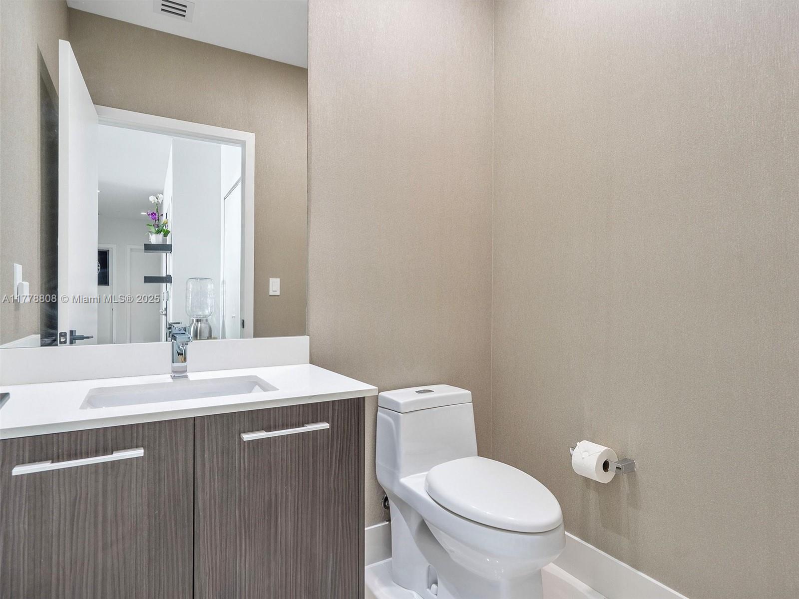 55 Southwest 9th Street, Unit 4309 Miami, FL 33130 - Photo 20 of 40