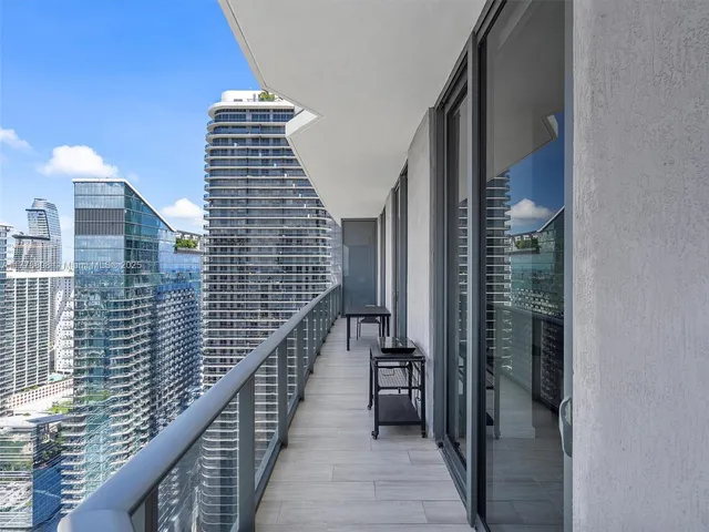 $1,199,000 | 55 Southwest 9th Street, Unit 4309, Miami, FL 33130