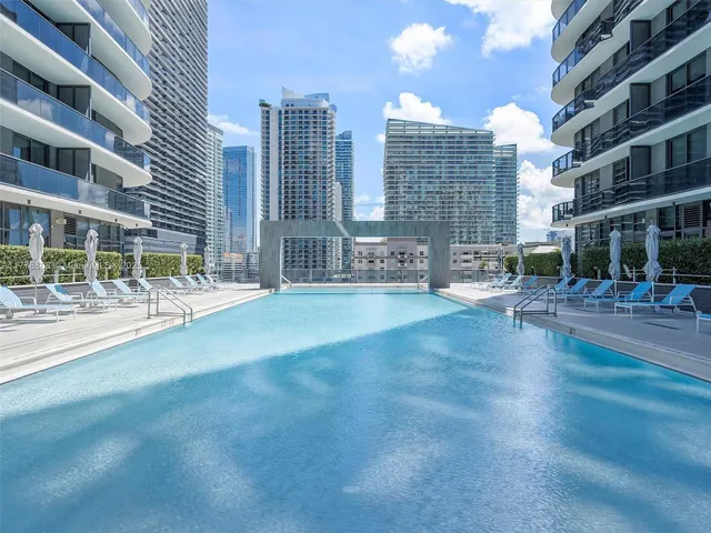 $1,199,000 | 55 Southwest 9th Street, Unit 4309, Miami, FL 33130