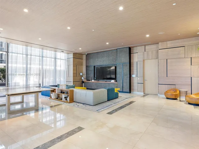 $1,199,000 | 55 Southwest 9th Street, Unit 4309, Miami, FL 33130