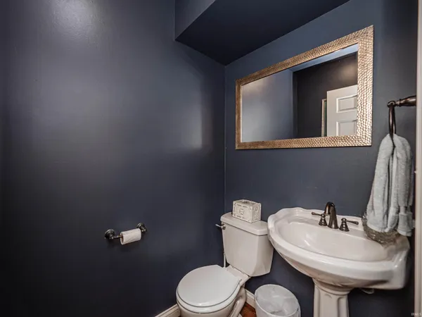 $428,500 | 532 East Meade Drive, Evansville, IN 47715